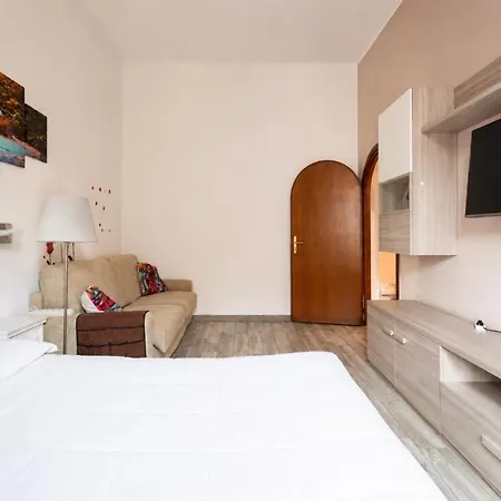 Rome Sweet Home-3